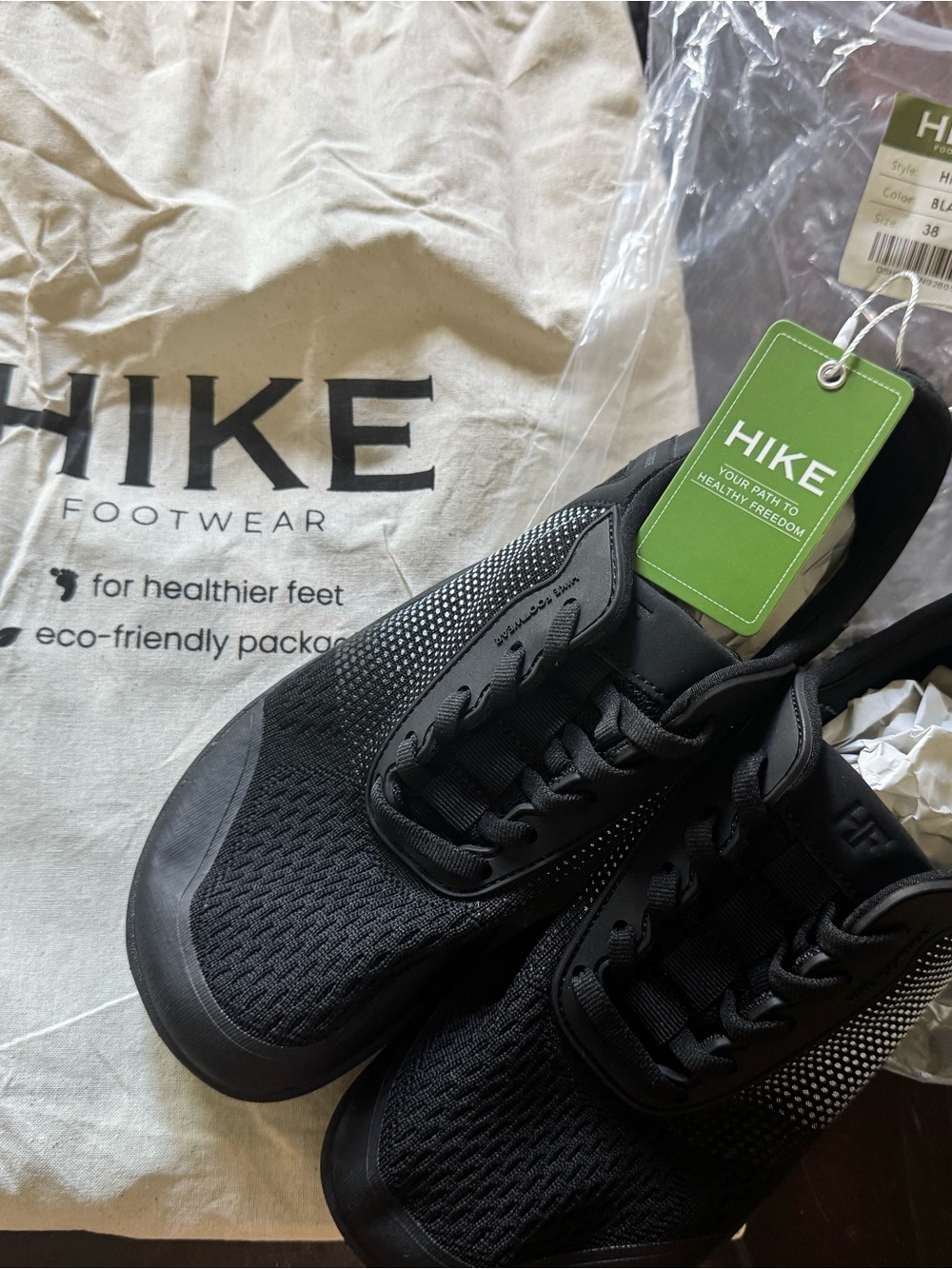 Men's Black Athletic Sneakers